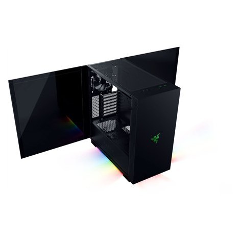 Razer | Gaming Chassis | Tomahawk ATX with Razer Chroma RGB | Side window | Black | Mid-Tower | Power supply included No | 210mm - 2